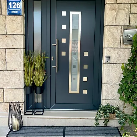 Urlic Apartamento *