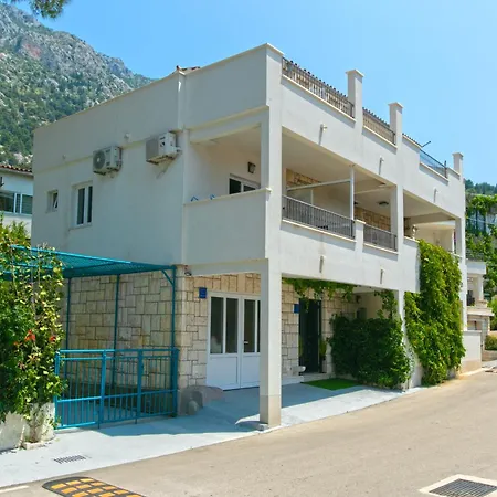 Urlic Apartamento *