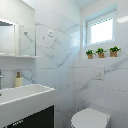 Urlic Apartamento *