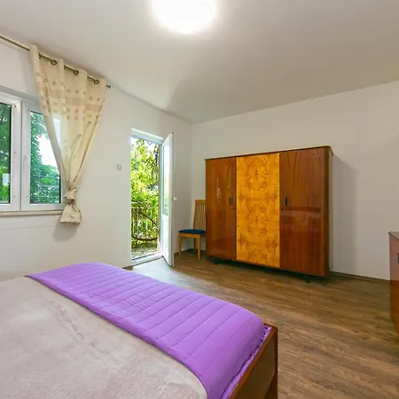 Urlic Apartmán Drašnice